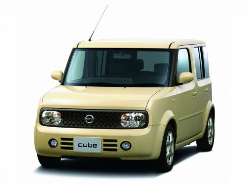 Nissan Cube с аукциона Японии