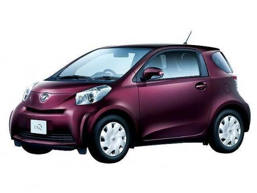 Toyota iQ с аукциона Японии