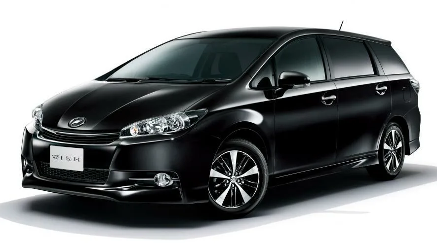 Toyota Wish рестайлинг 2012г